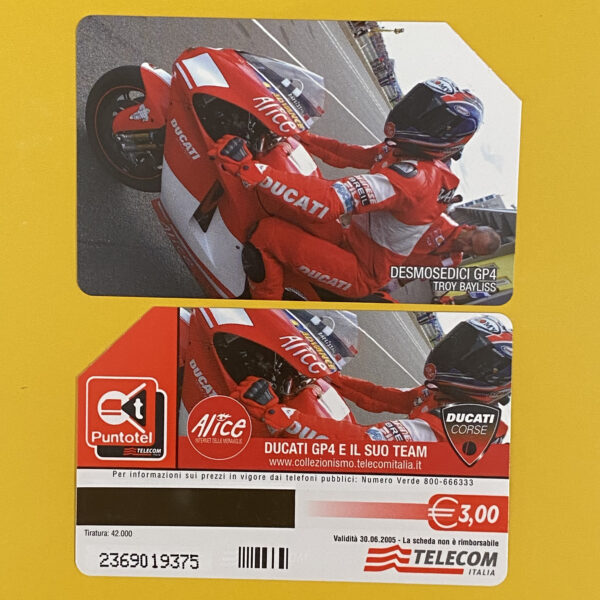 G1925 CCF4032 DUCATI GP4 E IL SUO TEAM - T. BAYLISS